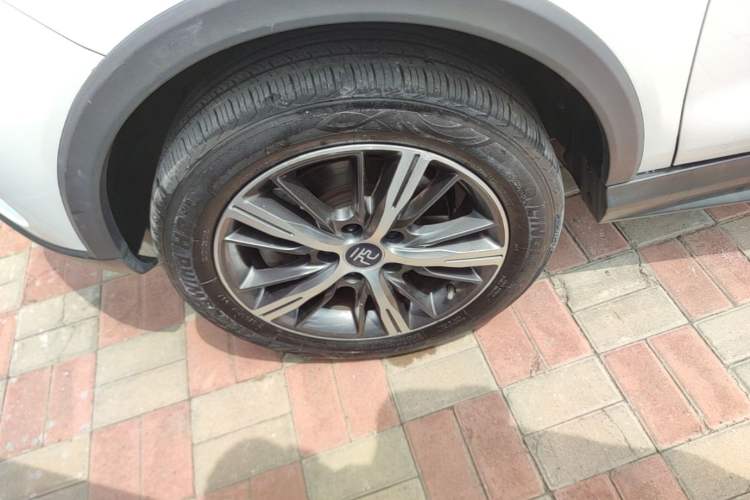 Used BYD Yuan New Energy 2019 EV535 High-Energy Leading Edition Left Front Wheel Hub