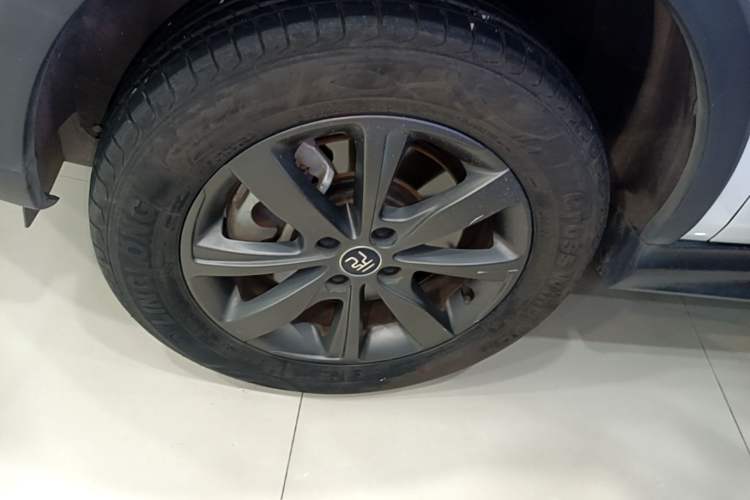 Used BYD Yuan New Energy 2019 EV360 Smart Connect Enjoyment Model Left Front Wheel Hub