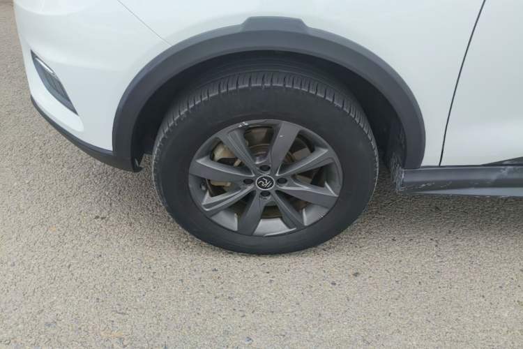 Used BYD Yuan New Energy 2019 EV535 Smart Connect Elite Model Left Front Wheel Hub