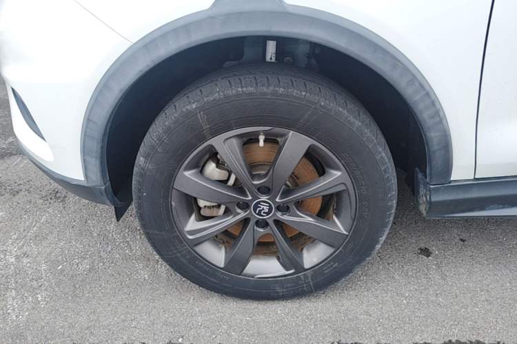 Used BYD Yuan New Energy 2019 EV360 Smart Connect Luxurious Model Left Front Wheel Hub