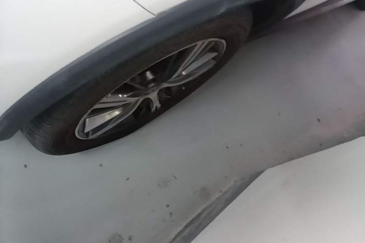Used BYD Yuan New Energy 2019 EV535 High-Energy Leading Edition Left Front Wheel Hub