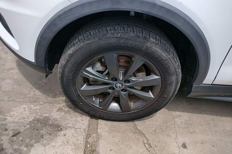 Used BYD Yuan New Energy 2019 EV535 Smart Connect Trendsetting Model Left Front Wheel Hub