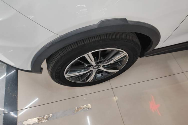 Used BYD Yuan New Energy 2019 EV535 High-Energy Leading Edition Left Front Wheel Hub