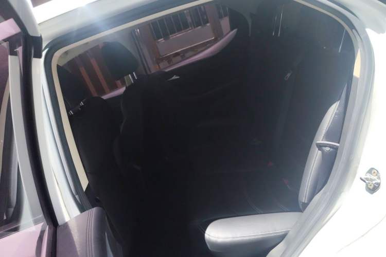 Used BYD Yuan New Energy 2019 EV535 Smart Connect Trendsetting Model Left Rear Seat