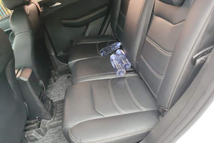 Used BYD Yuan New Energy 2019 EV360 Smart Connect Luxurious Model Left Rear Seat