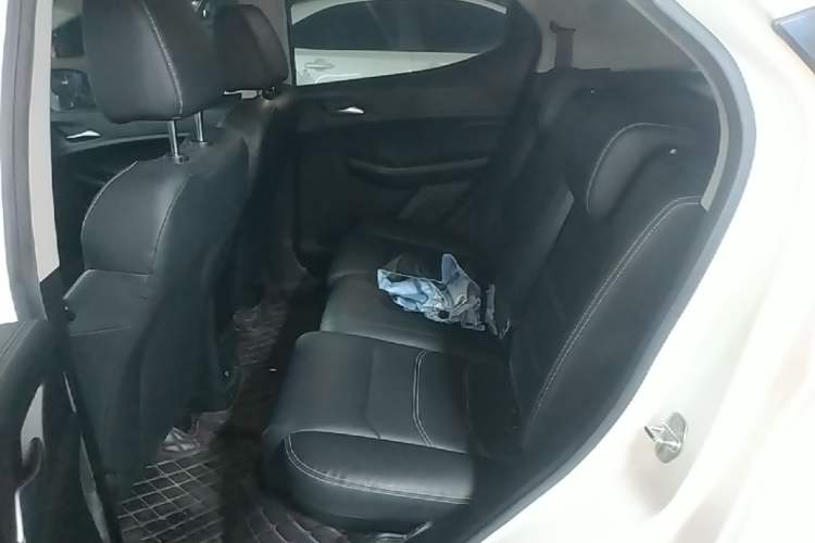 Used BYD Yuan New Energy 2019 EV360 Smart Connect Enjoyment Model Left Rear Seat