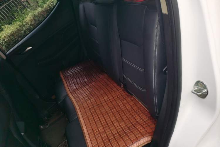 Used BYD Yuan New Energy 2019 EV535 Smart Connect Trendsetting Model Left Rear Seat