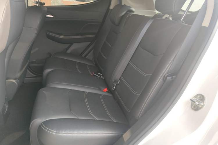 Used BYD Yuan New Energy 2019 EV535 Smart Connect Trendsetting Model Left Rear Seat