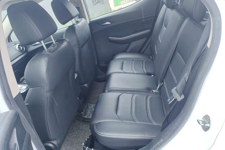 Used BYD Yuan New Energy 2019 EV535 Smart Connect Trendsetting Model Left Rear Seat