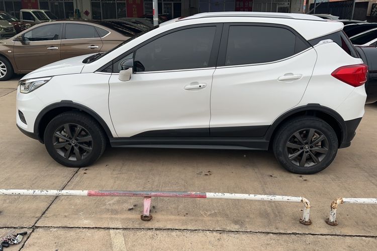 Used BYD Yuan New Energy 2019 EV360 Smart Connect Enjoyment Model Left Side