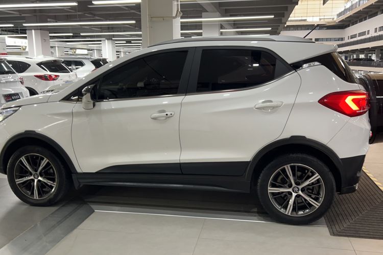 Used BYD Yuan New Energy 2019 EV535 High-Energy Leading Edition Left Side