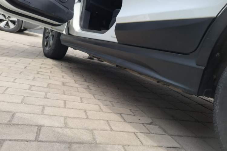 Used BYD Yuan New Energy 2019 EV360 Smart Connect Leading Model Left Side Sill
