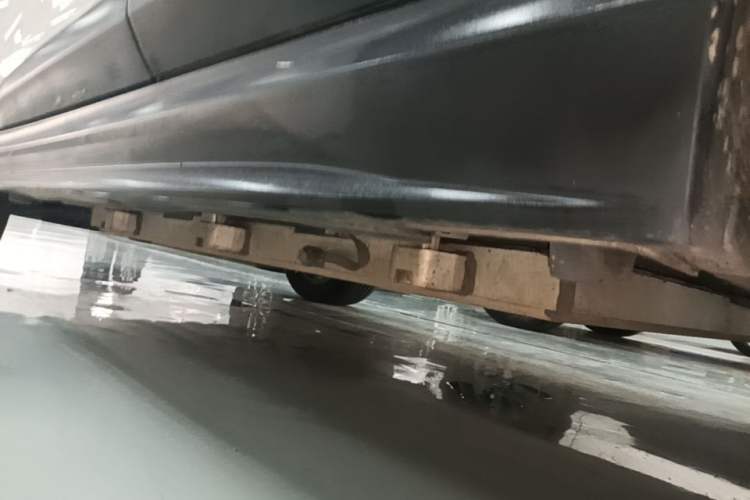 Used BYD Yuan New Energy 2019 EV360 Smart Connect Enjoyment Model Left Side Sill