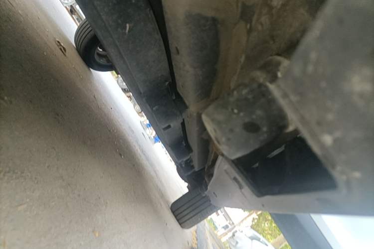 Used BYD Yuan New Energy 2019 EV535 Smart Connect Trendsetting Model Left Side Sill