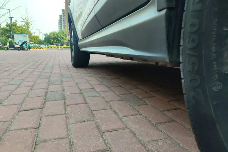 Used BYD Yuan New Energy 2019 EV360 Smart Connect Leading Model Left Side Sill