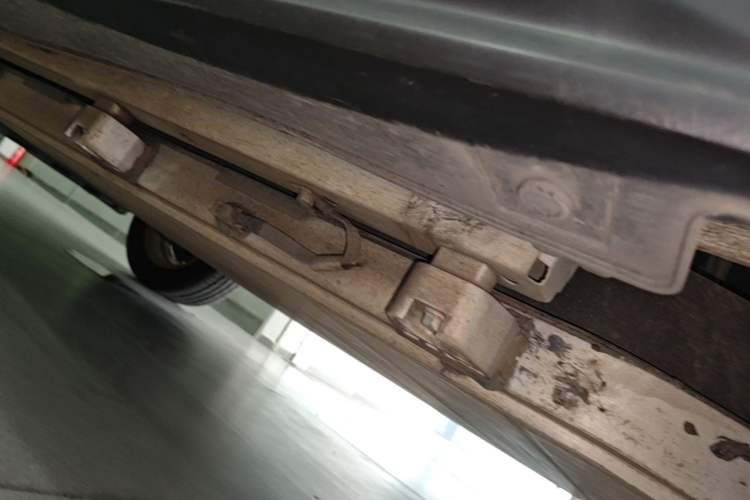 Used BYD Yuan New Energy 2019 EV535 Smart Connect Trendsetting Model Left Side Sill