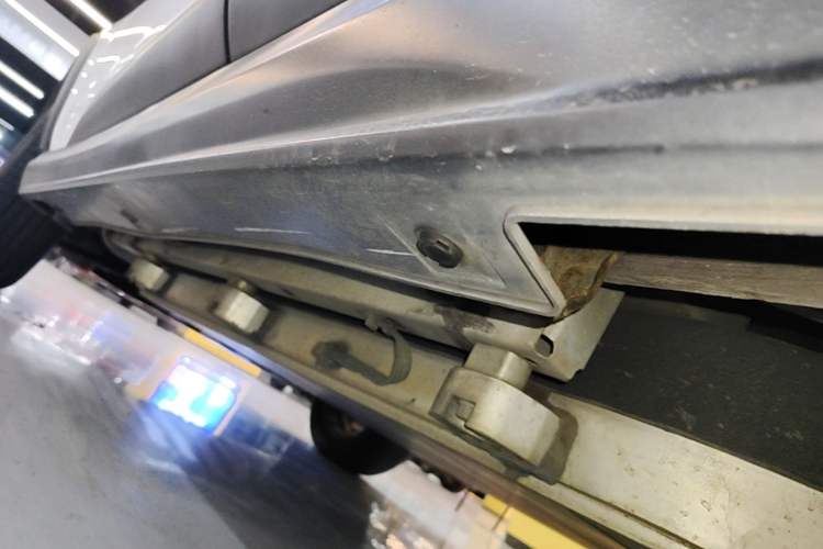 Used BYD Yuan New Energy 2019 EV535 Smart Connect Trendsetting Model Left Side Sill