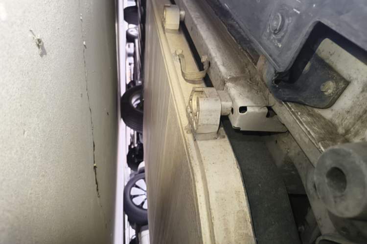 Used BYD Yuan New Energy 2019 EV535 Smart Connect Trendsetting Model Left Side Sill