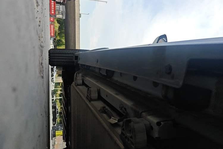 Used BYD Yuan New Energy 2019 EV535 Smart Connect Trendsetting Model Left Side Sill