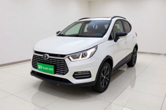 Ojetý BYD Yuan New Energy 2019 EV360 Smart Connect Leading Model