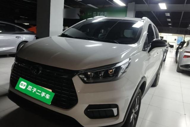 Used BYD Yuan New Energy 2019 EV360 Smart Connect Enjoyment Model