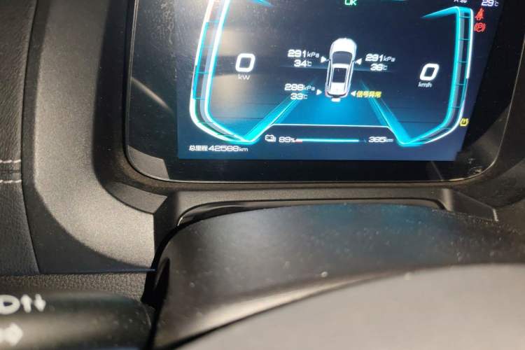 Used BYD Yuan New Energy 2019 EV535 Smart Connect Trendsetting Model Odometer Close Up