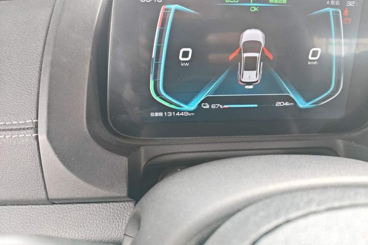 Used BYD Yuan New Energy 2019 EV360 Smart Connect Enjoyment Model Odometer Close Up
