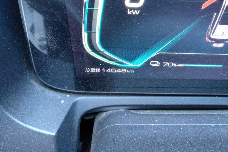 Used BYD Yuan New Energy 2019 EV535 Smart Connect Trendsetting Model Odometer Close Up