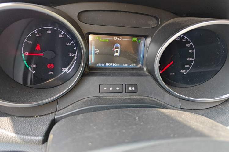 Used BYD Yuan New Energy 2019 EV360 Smart Connect Leading Model Odometer Close Up