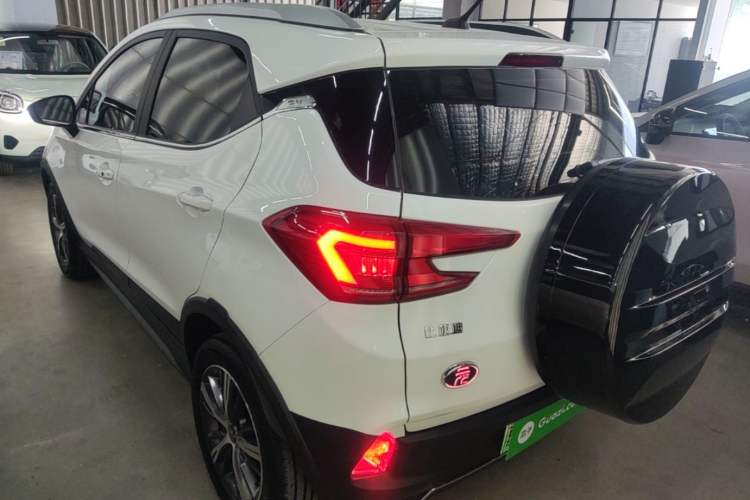 Used BYD Yuan New Energy 2019 EV535 High-Energy Leading Edition Rear Left 45 Deg