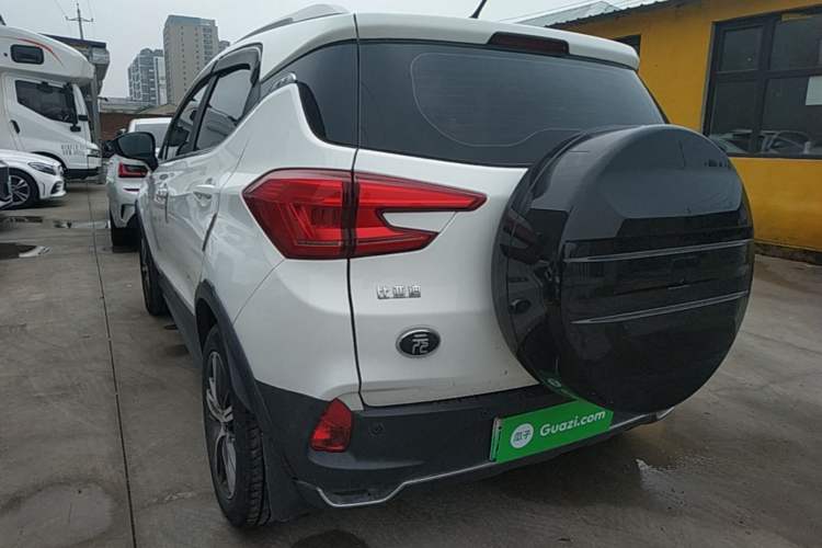 Used BYD Yuan New Energy 2019 EV535 High-Energy Leading Edition Rear Left 45 Deg