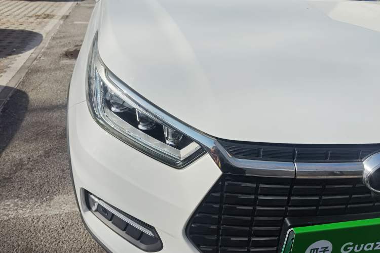 Used BYD Yuan New Energy 2019 EV535 High-Energy Leading Edition Right Front Headlight