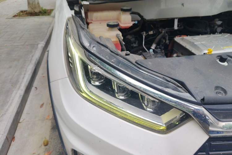 Used BYD Yuan New Energy 2019 EV360 Smart Connect Enjoyment Model Right Front Headlight