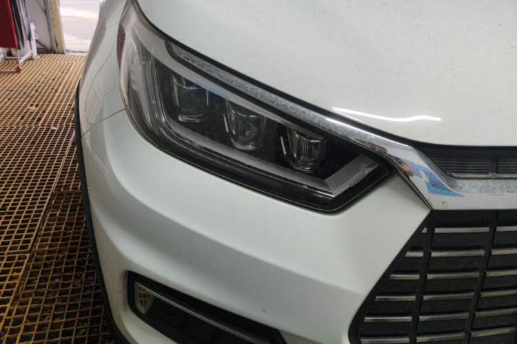 Used BYD Yuan New Energy 2019 EV535 High-Energy Leading Edition Right Front Headlight