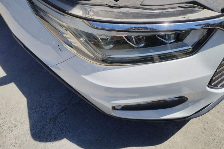Used BYD Yuan New Energy 2019 EV535 Smart Connect Trendsetting Model Right Front Headlight