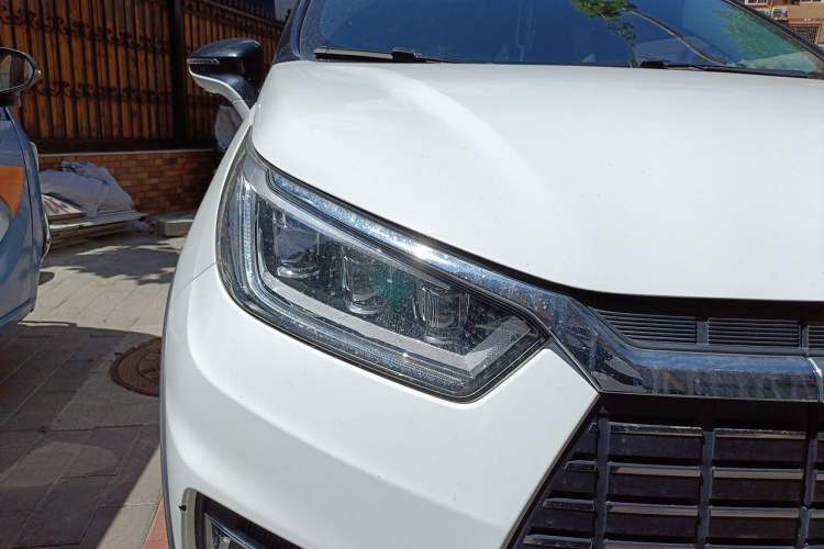Used BYD Yuan New Energy 2019 EV535 High-Energy Leading Edition Right Front Headlight