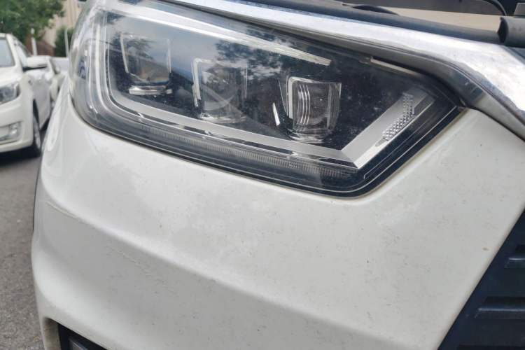Used BYD Yuan New Energy 2019 EV535 High-Energy Leading Edition Right Front Headlight