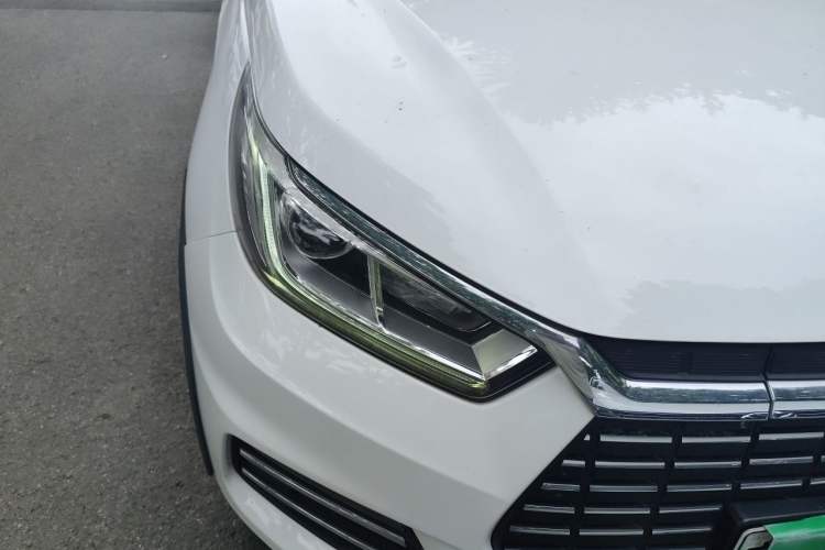 Used BYD Yuan New Energy 2019 EV360 Smart Connect Leading Model Right Front Headlight