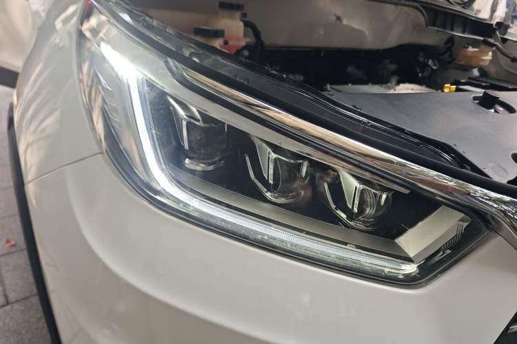 Used BYD Yuan New Energy 2019 EV535 High-Energy Leading Edition Right Front Headlight