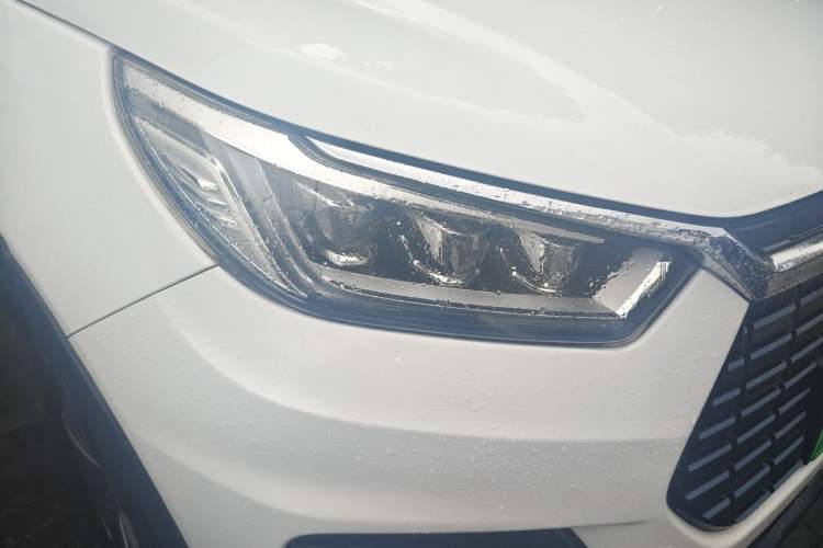 Used BYD Yuan New Energy 2019 EV535 Smart Connect Trendsetting Model Right Front Headlight
