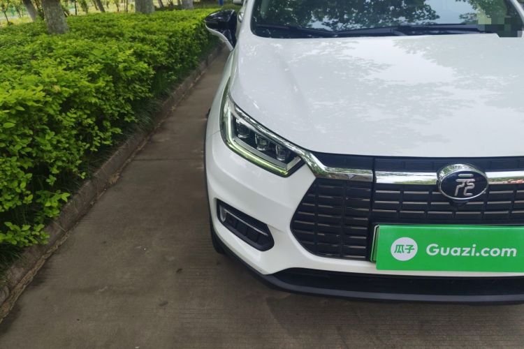 Used BYD Yuan New Energy 2019 EV535 High-Energy Leading Edition Right Front Headlight