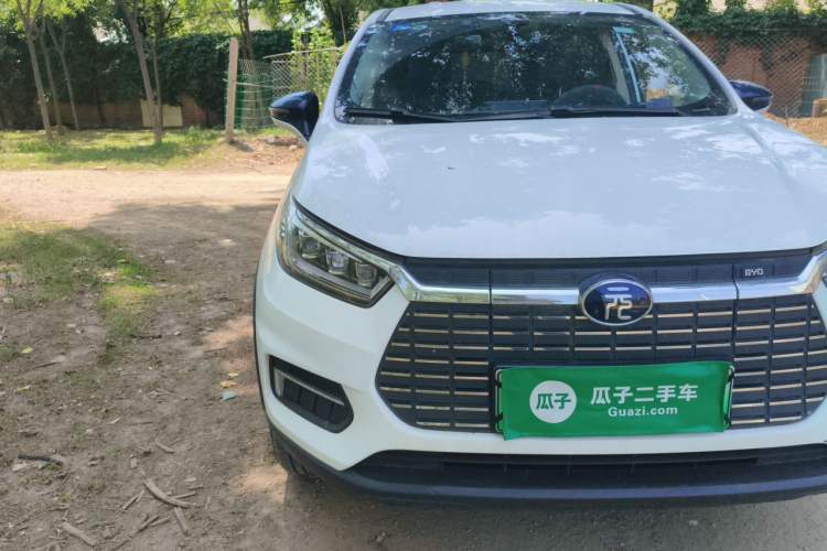 Used BYD Yuan New Energy 2019 EV535 Smart Connect Trendsetting Model Right Front Headlight