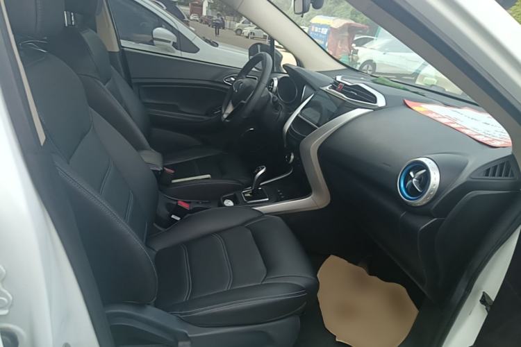 Used BYD Yuan New Energy 2019 EV360 Smart Connect Leading Model Right Front Seat