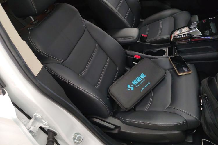 Used BYD Yuan New Energy 2019 EV535 Smart Connect Trendsetting Model Right Front Seat