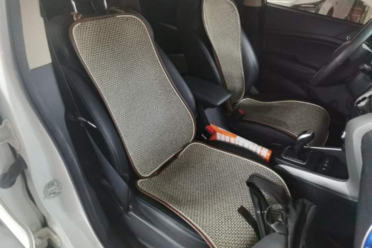 Used BYD Yuan New Energy 2019 EV360 Smart Connect Leading Model Right Front Seat