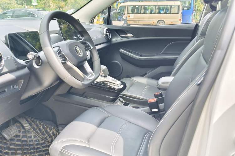 Used BYD Yuan New Energy 2019 EV360 Smart Connect Enjoyment Model Right Front Seat