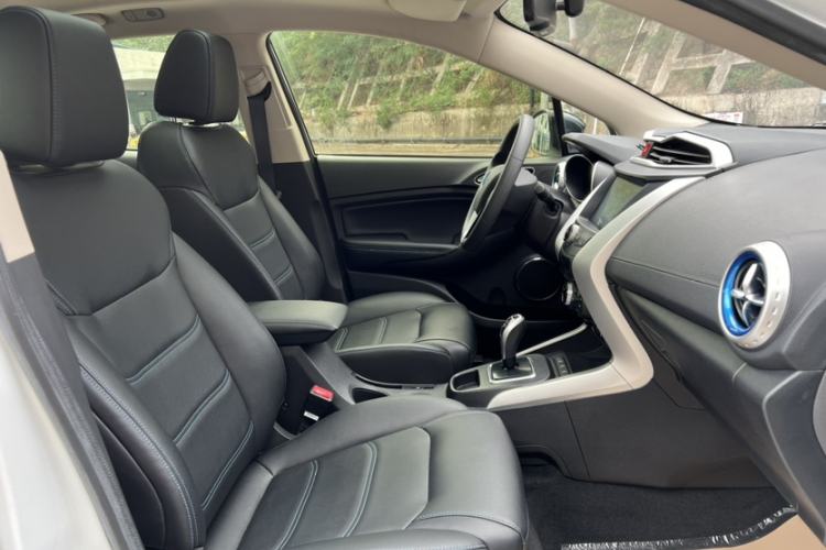 Used BYD Yuan New Energy 2019 EV360 Smart Connect Elite Model Right Front Seat