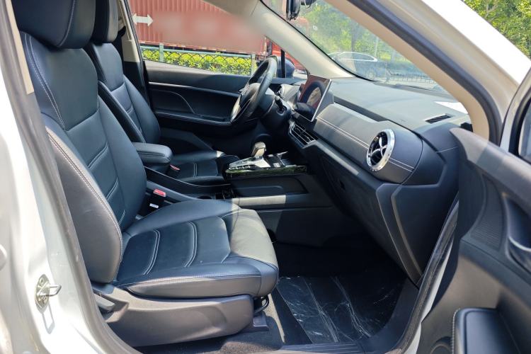 Used BYD Yuan New Energy 2019 EV535 Smart Connect Trendsetting Model Right Front Seat