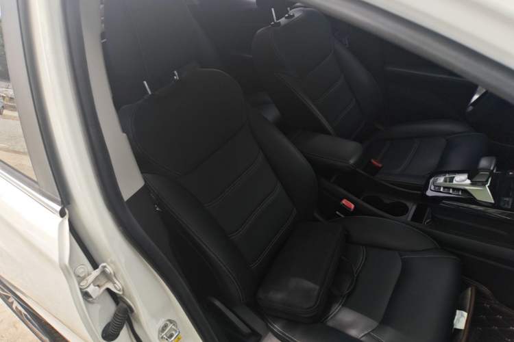 Used BYD Yuan New Energy 2019 EV535 High-Energy Leading Edition Right Front Seat