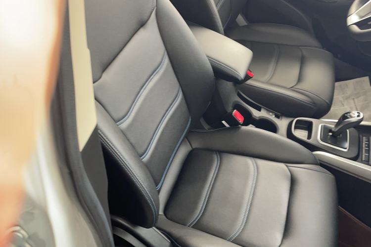 Used BYD Yuan New Energy 2019 EV360 Smart Connect Leading Model Right Front Seat